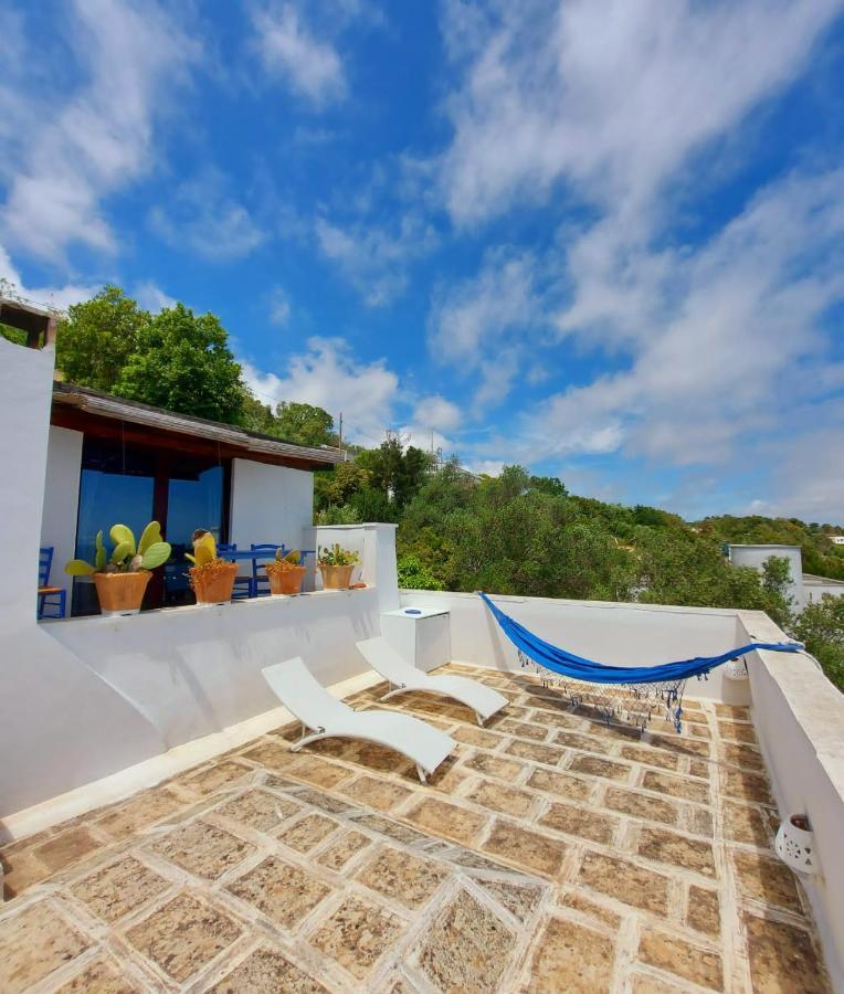 Blu Suite Cottage Sul Mare E Swimming Pool تريكاس المظهر الخارجي الصورة