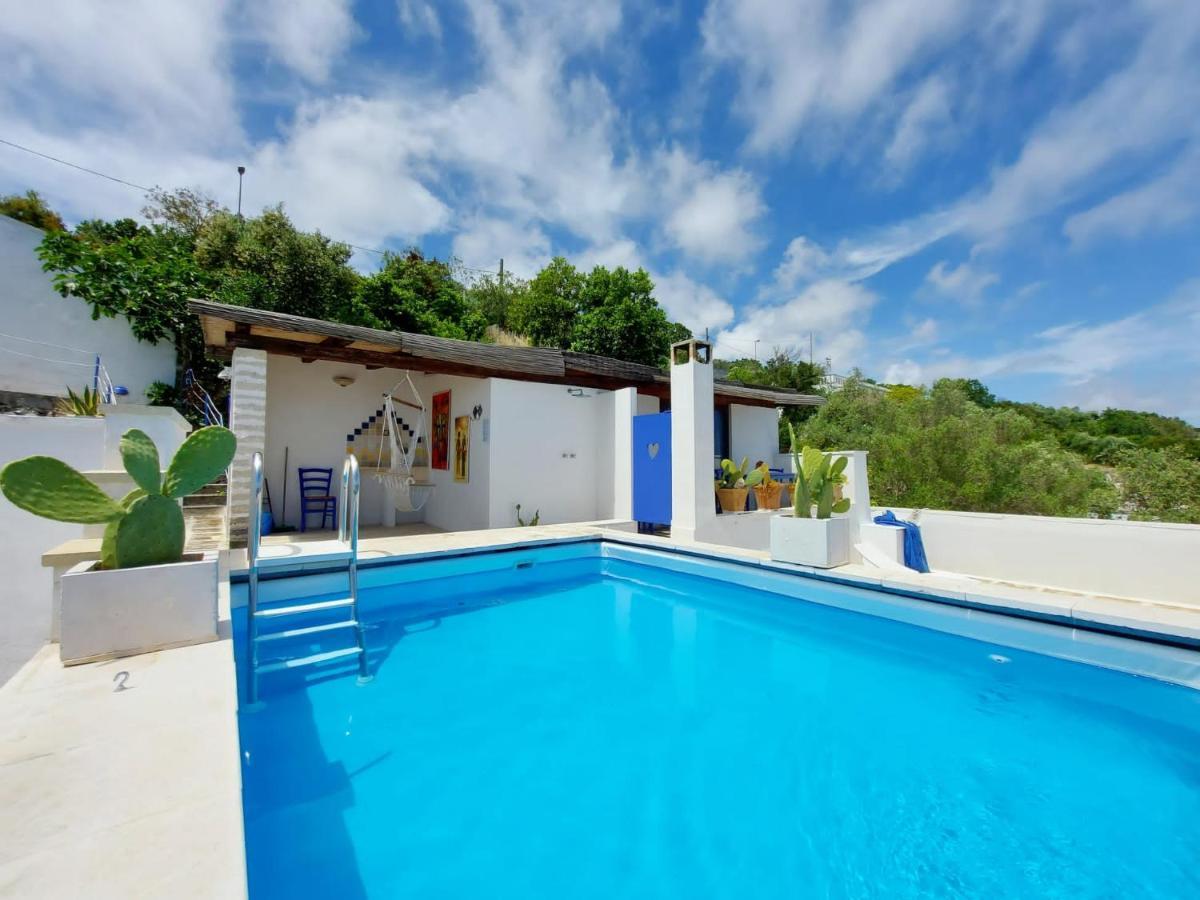 Blu Suite Cottage Sul Mare E Swimming Pool تريكاس المظهر الخارجي الصورة