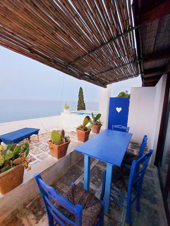 Blu Suite Cottage Sul Mare E Swimming Pool تريكاس المظهر الخارجي الصورة
